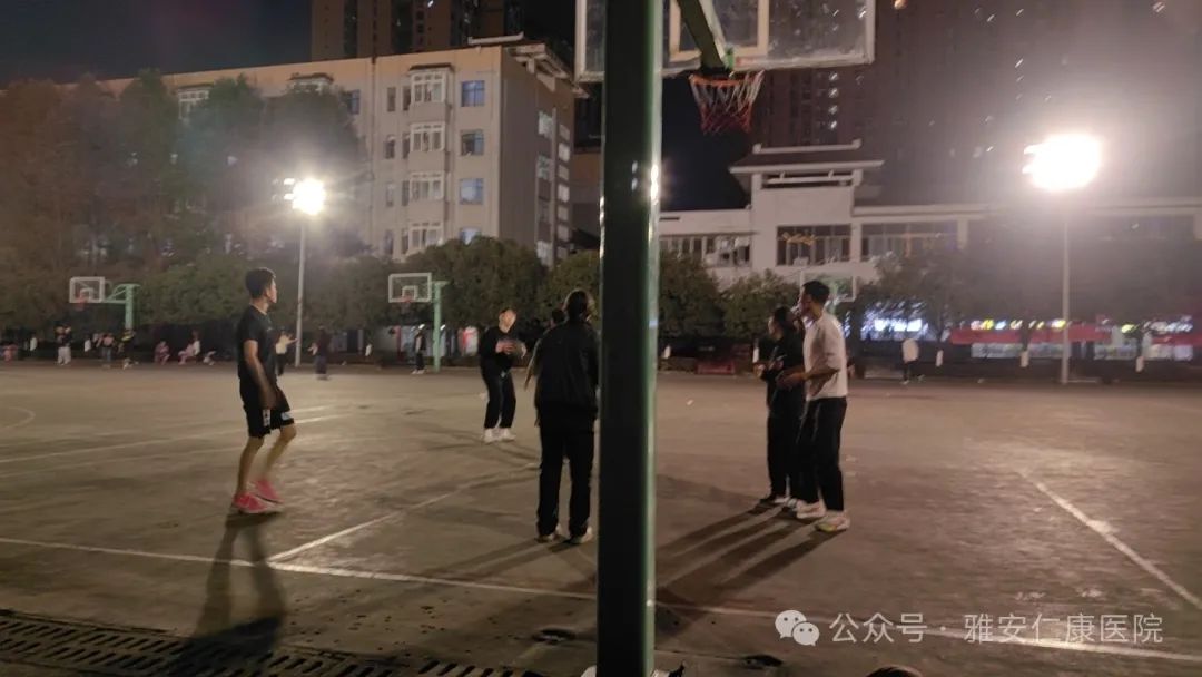 雅安仁康医院组建篮球队，备战市卫健系统篮球赛